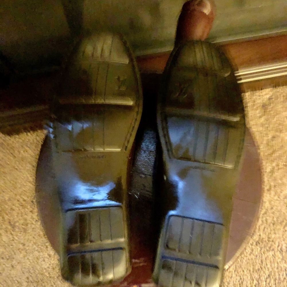 🔥🔥LOUIS VUITTON🔥🔥PATENT LEATHER LOAFERS🔥🔥 - Picture 8 of 14